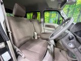 運転席シート廻りは使用感も少なく、良好な状態となっています。丁寧に使われていたことがよくわかりますね。