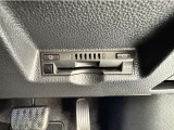 ETC付きです。高速道路料金所での小銭の出し入れや雨天時における窓の開け閉めなどの煩わしさが解消できます。料金所の通過もスムーズで快適ですよ。