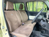 運転席シート廻りは使用感も少なく、良好な状態となっています。丁寧に使われていたことがよくわかりますね。
