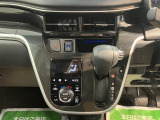 エンジンオイル、オイルエレメント、ワイパーゴム交換。その他バッテリーやベルト類など点検の上、必要な場合には交換してお渡します。
