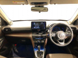 シンプルながら機能性あふれる運転席廻りです。視界性もよく、運転しやすいですよ。