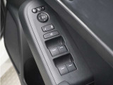 ◆パワーウィンドウスイッチ◆運転席から全席の窓の開閉操作を行うことが出来いつでも換気ができます!