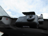 ケンウッド製前後録画型ドライブレコーダー装備。DRV-MR740