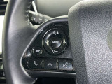 ステアリングスイッチ装備!運転しながら手元でオーディオの操作などができます。