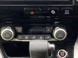 オートエアコンで温度調整も楽チン!四季を問わず快適に運転することが出来ます。