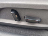 運転席は電動パワーシートです!