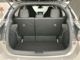 お友達と一緒に行くお買い物でも、荷室があるので、帰りもゆったり帰れそうですね。お子様と一緒のお出掛けでも役立ちそうです。