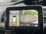 アラウンドビューモニター付きで楽々駐車
