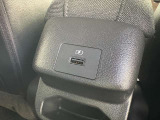 type-A付きなので車内での充電も安心♪