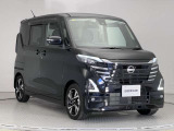 【車両状態証明書】査定協会公認のプロの検査員が公平かつ確かな基準で検査を実施。車両評価をもとに、安心しておクルマをお選びいただけます。