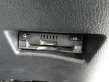 ナビ連動タイプのETC車載機です。ナビゲーションと連動してくれますのでカード未挿入を知らせてくれるなど便利な機能が追加されています。