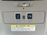【運転席操作部】『運転席周辺の装備』の画像になります。快適なドライブを楽しむための機能が装備されています!運転席から触れるので使いやすいです!