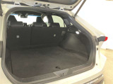 広々としたラゲージスペースを備えています。大きなものや長さのある荷物もしっかりと積み込めます。たくさん荷物を積めるので旅行にも便利です!!