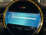 アップルカープレイ装備!!Bluetooth機能も付いておりますので、音楽再生も楽々です♪