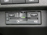 埋め込みタイプのETC。車のデザインと一体となった収納型タイプ。※再セットアップのお申込および再セットアップ料金は別途必要になります。(※支払総額にセットアップ費用は含まれておりません。)