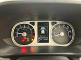 3.「認定中古車カルテ」は、走行距離や修復歴に加えてキズ・凹みの有無・状態や消耗品の交換、過去の整備状況がわかります。