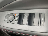 パワーウインドウスイッチです。運転席はオート機能付きです。