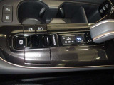 スムーズな操作で快適に運転を楽しめるよう、シフトポジションを電動で制御するエレクトロシフトマチック採用!!