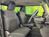 運転席シート廻りは使用感も少なく、良好な状態となっています。前オーナー様が丁寧に使っていたことがよくわかりますね。