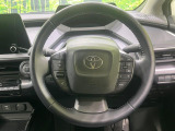【純正革巻きステアリング】上質な革を使用することで、手にしっかり馴染みとても運転しやすいハンドルです♪