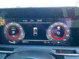 ハイビームアシスト装備です!対向車や先行車に応じて自動でハイビームとロービームの切り替えを行うので便利ですね!