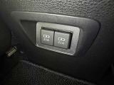 充電用USB付き。スマートフォンなどの充電に便利です。