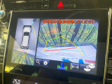 【パノラミックビューモニター】専用のカメラにより、上から見下ろしたような視点で360度クルマの周囲を確認することができます☆死角部分も確認しやすく、狭い場所での切り返しや駐車もスムーズに行えます。