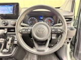 ステアリングスイッチ搭載!手を離さずに手元のスイッチでさまざまな操作が可能。運転中、視線をそらさなくても操作ができて安全です!