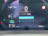 駆動用のリチウムイオンバッテリー容量は、20kwhです。容量はフルの12セグメントで、SOHは健全でほとんど劣化していません。
