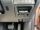 スマートに料金所を通過できるETC搭載してますのでご納車後直ぐに高速道路ご利用いただけます。