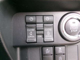 両側電動スライドドアを装備しています。狭い駐車場でも安全に開閉でき、さらに間口が広く乗り降りもし易いですよ。