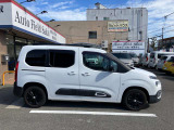 ブラックホイールがかっこいいですね〜!