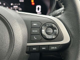 レーダークルーズコントロール(全車速追従機能付)付きです。車速に応じて追従支援してくれるので、ロングドライブも快適です。詳細は販売店スタッフまでおたずねください。