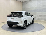 全車1年間の走行距離無制限のロングラン保証付きです。また、さらに安心をお求めの方には1年〜2年の保証延長ができる「ロングラン&alpha;保証」(有償)もお選びいただけます。