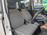 お車の販売と共に、自動車保険もご紹介しております。 弊社取り扱い会社と同じであれば日産独自のサービスもあります。