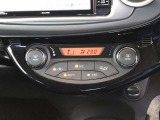 オートエアコンを装着しておりますので車内をお好みの快適な温度に保つことが可能です!
