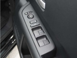 ◆パワーウィンドウスイッチ◆運転席から全席の窓の開閉操作を行うことが出来いつでも換気ができます!