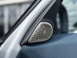 車室内専用設計で豊かな低音と澄んだ高音を実現。立体的で臨場感あるサウンドがドライブを格上げする高品質スピーカー。