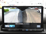 ★マルチビューカメラ左右★左右に設置されたカメラで車両側面の死角を映像で確認できます。狭い道路や左折・右折時の巻き込防止、縁石確認など安全運転をサポートします。