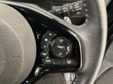 【アダプティブ・クルーズ・コントロール】予め設定した車速内でクルマが自動的に加減速。 前走車との適切な車間距離を維持しながら追従走行し、高速道路でのドライバーの疲労を軽減してくれる嬉しい機能付♪