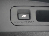 ◆パワーテールゲート◆キーや運転席のボタン、ハンズフリー機能など多彩なアクセスで自動開閉できます。