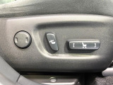 【パワーシート】スイッチ一つで簡単にシートの微調整が可能!電動だから力もいりません!快適なシートポジションにセットして、快適なドライブをお楽しみください。