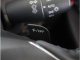 【ステアリングシフトスイッチ】ハンドルから手を離さずに素早くシフトアップ&ダウンができます。お近くの広島マツダまでお越しください。