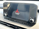 【メーカー9型純正ナビ】インテリアに溶け込むスタイリッシュな「専用設計」メーカーナビを装備♪視認性や操作性など基本性能にも優れ、より上質なカーライフをお楽しみいただけます。
