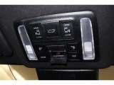 運転席の操作でオートスライドドアが開閉します!同乗者に優しく!とっても便利な機能です!