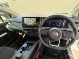 装備面も充実しており、純正ナビゲーション付属!運転支援のプロパイロットも装備されており、今大変オススメの1台となっております!