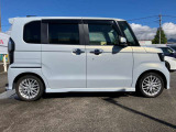 納車前に法定12ヶ月点検整備、もしくは車検整備を実施してご納車いたします。点検整備記録簿もお渡しいたしますので、より安心してお乗りいただけます。
