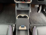 ★MINIには6個のエアバッグを標準装備。運転席/助手席エアバッグ、サイド・エアバッグ、ヘッド・エアバッグ。