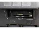 高速道路走行の料金所をノンストップで通過できるETCを装備!※ ETCカードのお申し込みも当社にお任せ下さい!
