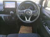 運転席 視界がよく操作しやすいスイッチ類がドライブをサポートいたします!